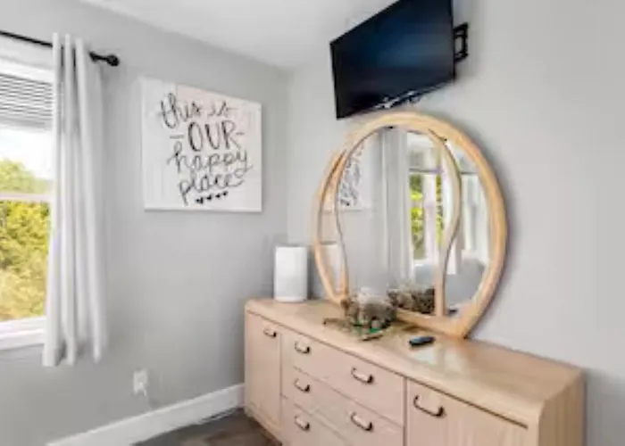 Spacious 3 Bedroom Apartamento *