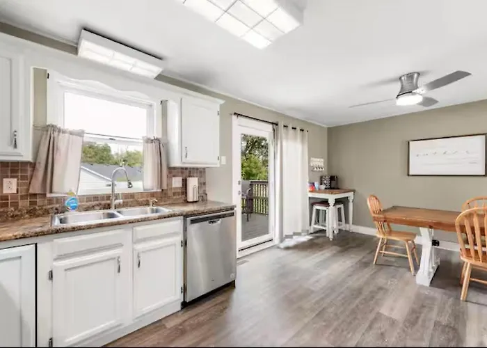 Spacious 3 Bedroom Apartamento *