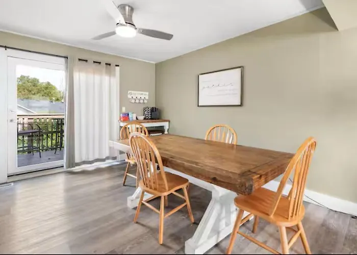 Spacious 3 Bedroom Apartamento