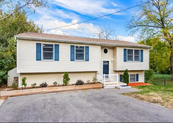 Spacious 3 Bedroom * Cary