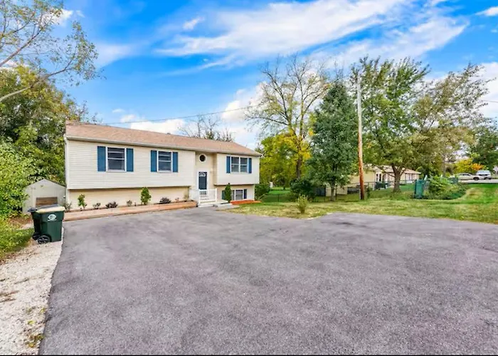 Apartamento Spacious 3 Bedroom Cary