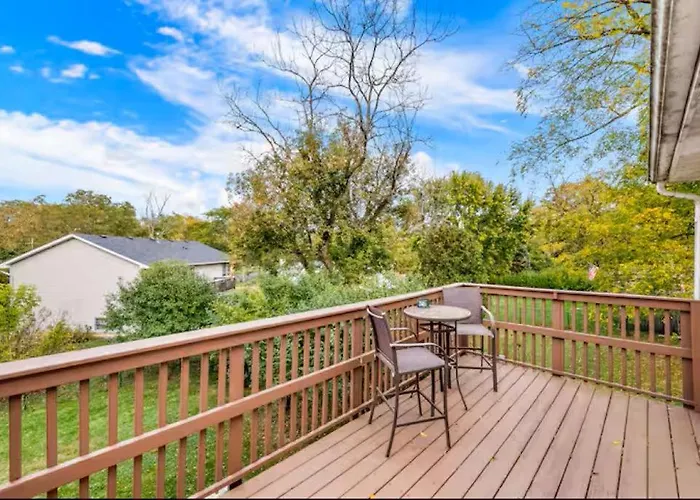 Spacious 3 Bedroom Apartamento *